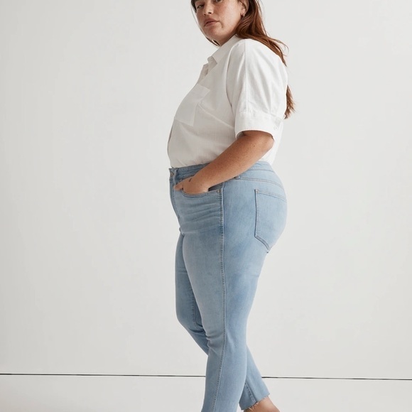 MadeWell jeans women Plus 10" High-Rise Skinny Crop in Charlemont Wash - Picture 3 of 10